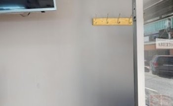 YEN BARBER SHOP