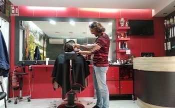 Perruqueria Òscar Domènech Barber shop