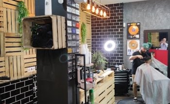 Barber By Adelino