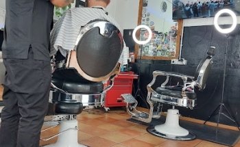 Flow la Barber