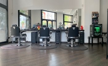 Dāku Barbershop