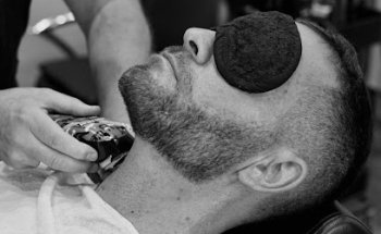 The Barber Shop by Paco López