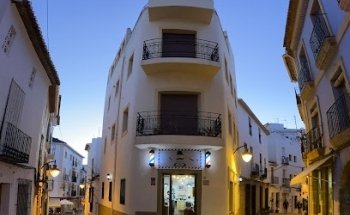 Senyoret Barber Shop