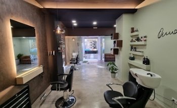OM-Bres Barbería · Peluquería