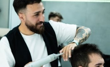 Alejandro Ortega MEN SALON