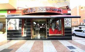 Ucles Barber shop (Antonio Uclés)