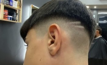 Clandestino barber