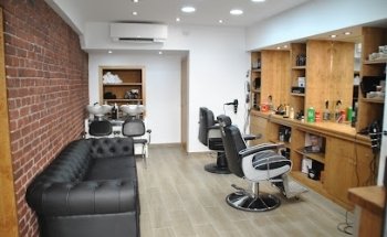 Barberia Palafrugell Kim Barbers